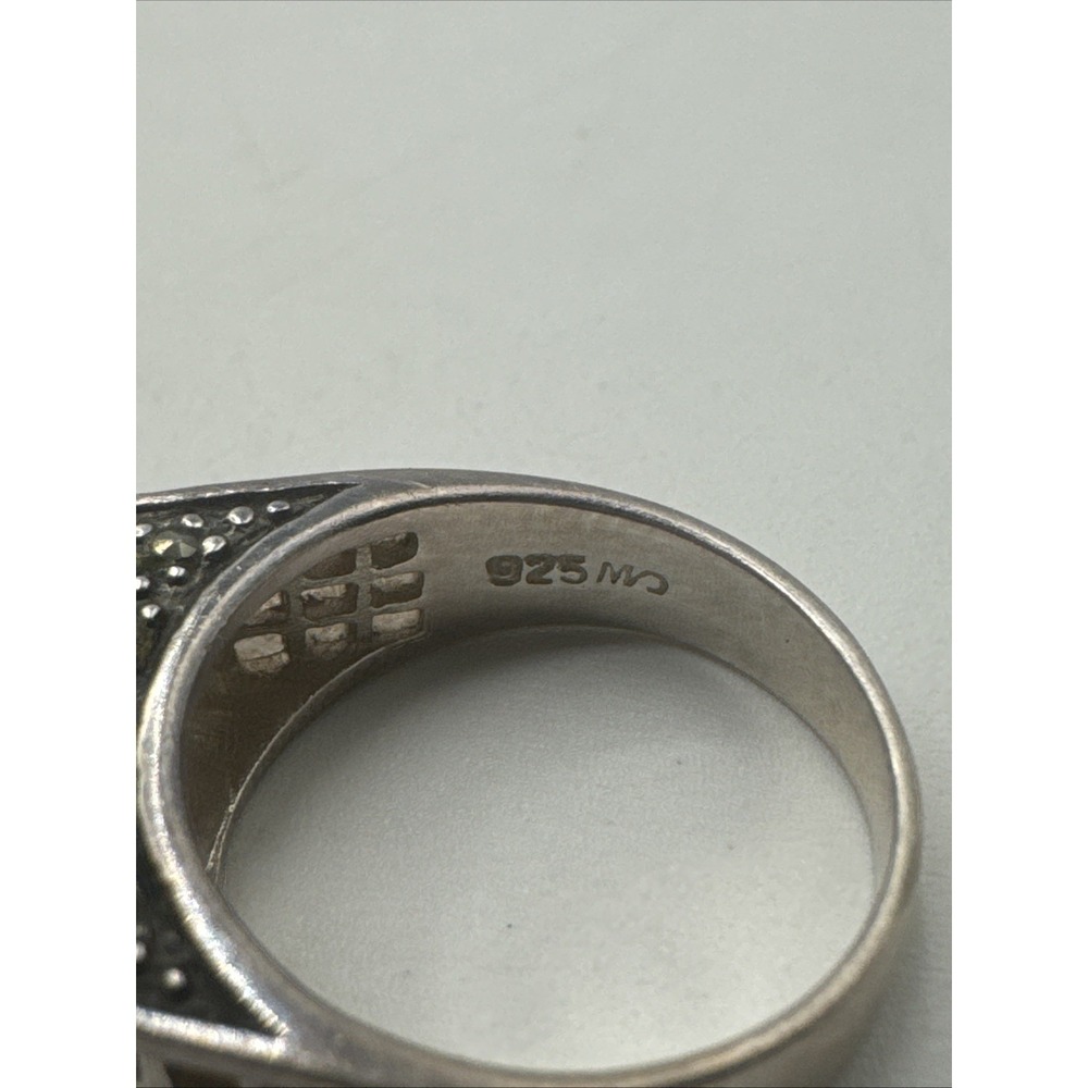 Vintage Handsome 925 Sterling Silver Cubic Zirconia & Marcasite Ring Size 6.75 - Picture 2 of 5